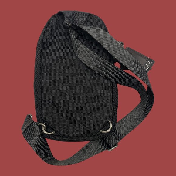 Tumi Alpha Bravo Compact Shoulder Bag|Chest Pack - Picture 2 of 5